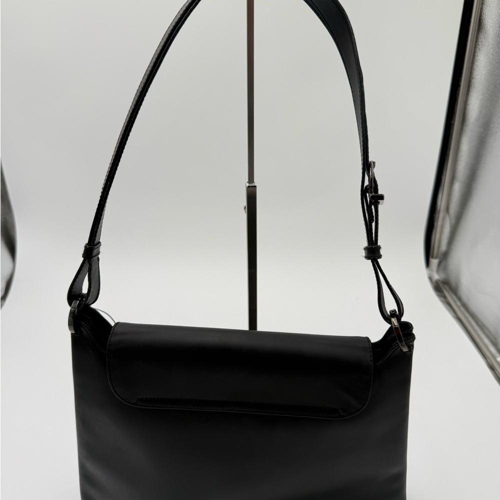 FLAWED Salvatore Ferragamo Black Shoulder Bag - Picture 3 of 15